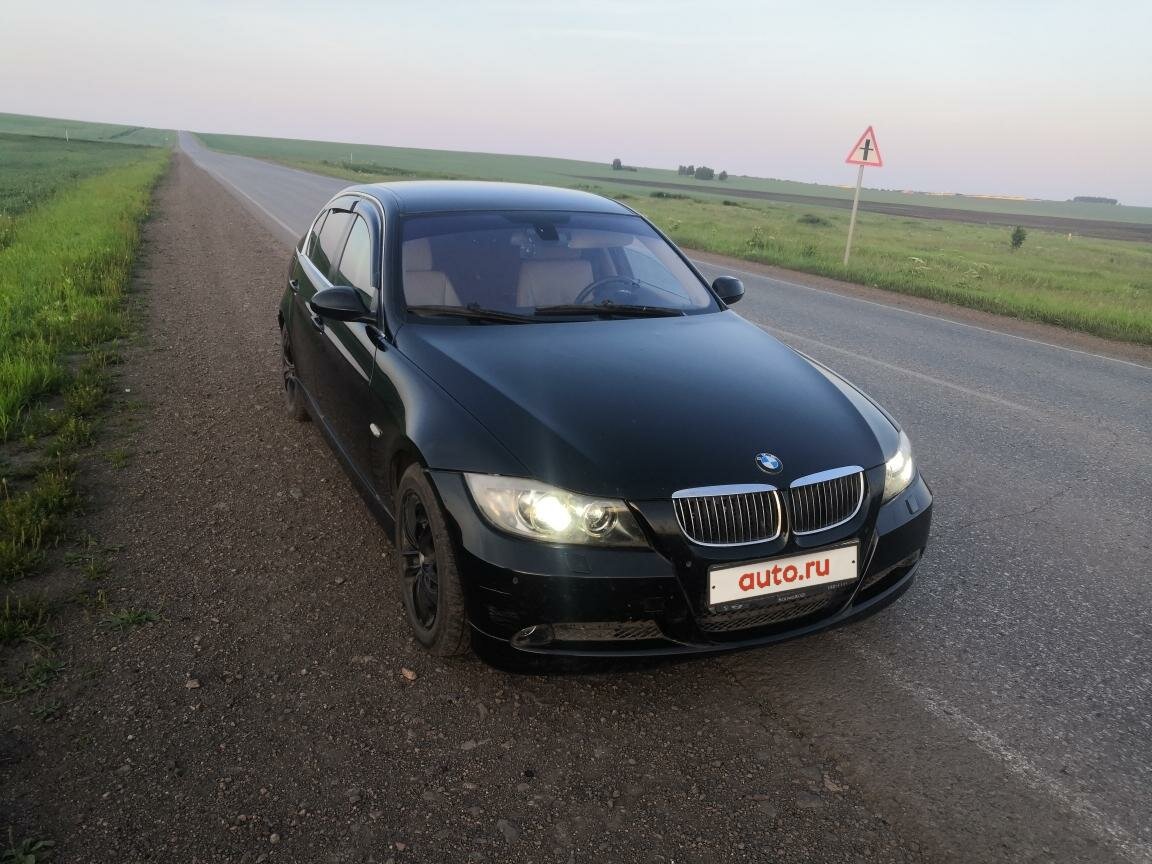 Купить б/у BMW 3 серии V (E90/E91/E92/E93) 325i 2.5 AT