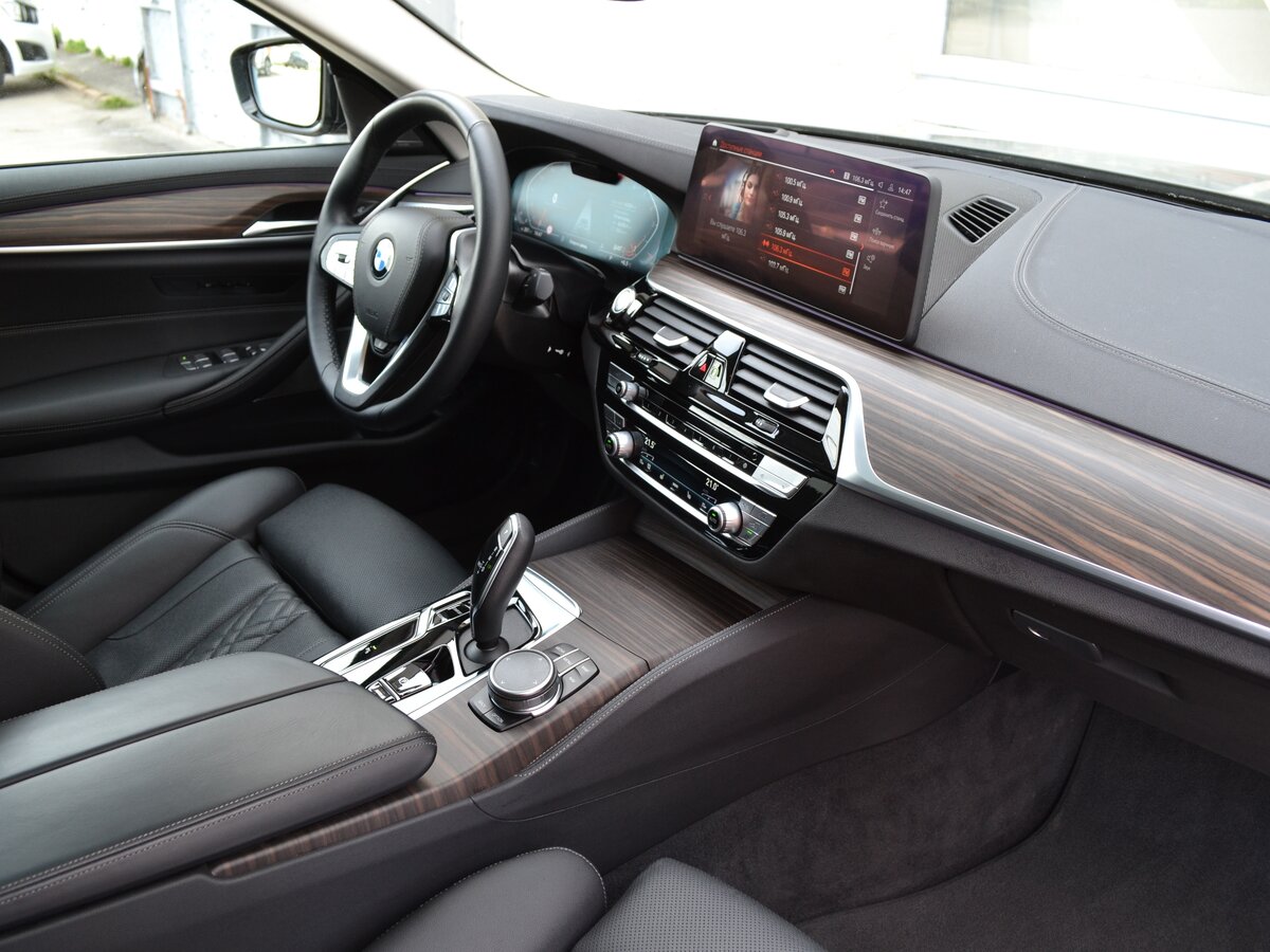 BMW 5ER - фото 9