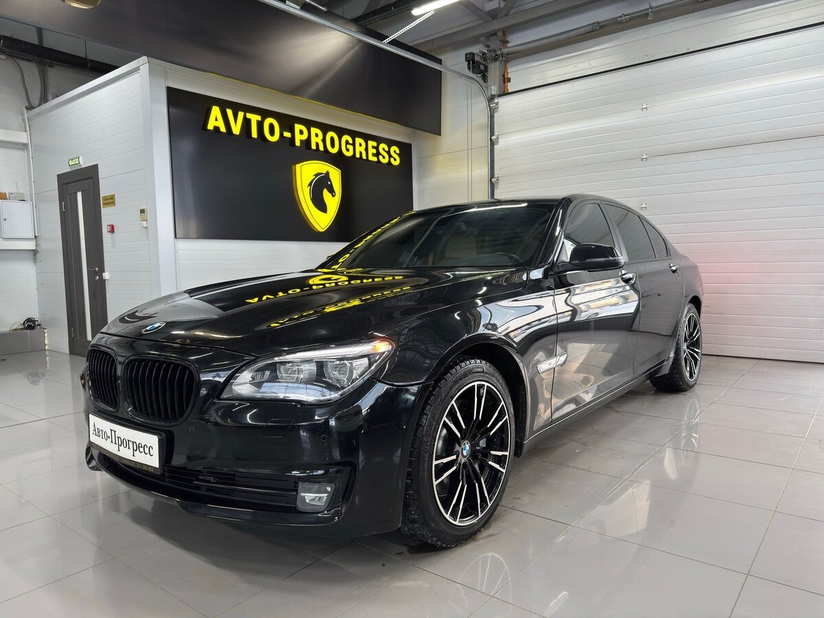 BMW 7 серии 750i xDrive V (F01/F02/F04) Рестайлинг