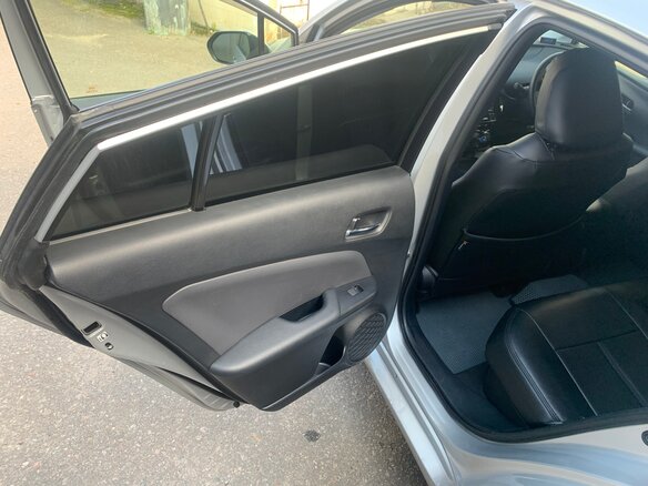 2020 Toyota Prius IV Рестайлинг (XW50), серый, 1950000 рублей - вид 22