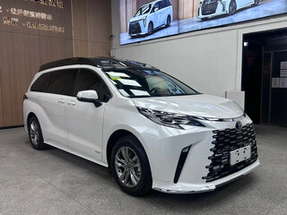 2025 Toyota Sienna IV, белый, 7096000 рублей, вид 1
