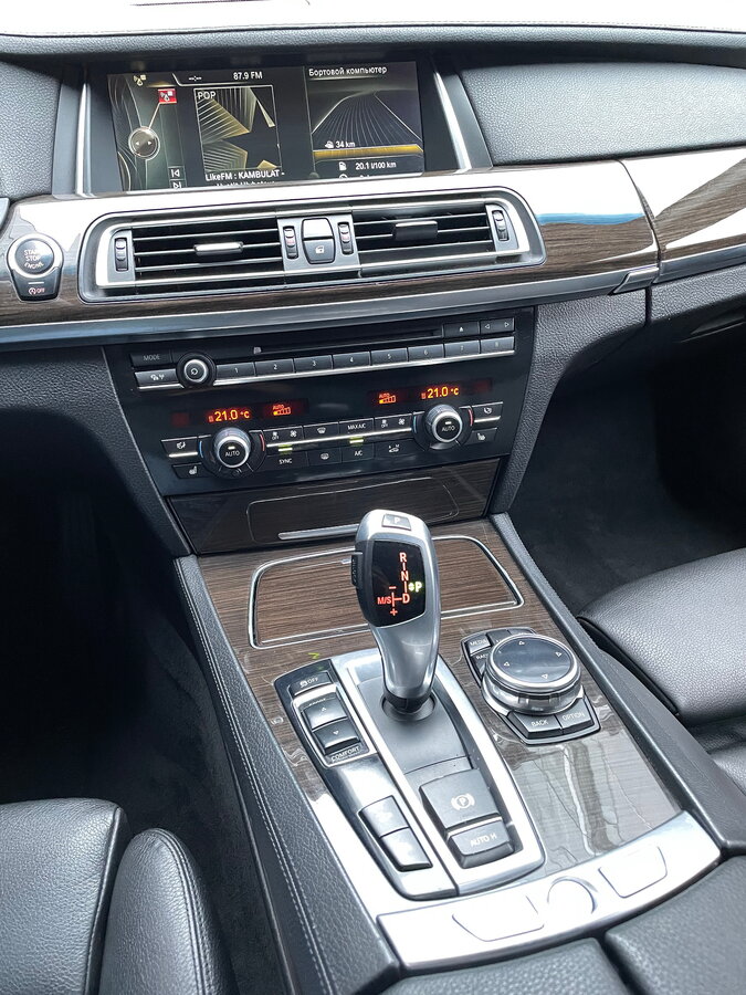 2013 BMW 7 серии Long 740Li xDrive V (F01/F02/F04) Рестайлинг, чёрный, 1679000 рублей - вид 17