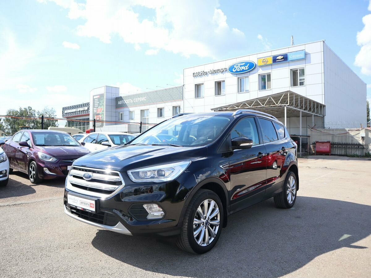 Купить б/у Ford Kuga II Рестайлинг 1.5 AT (182 л.с.) 4WD бензин автомат ...