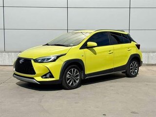 2022 Toyota Yaris L XP150 Рестайлинг, жёлтый, 1150000 рублей, вид 1