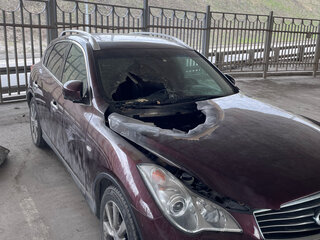 2011 Infiniti EX25 I (J50), пурпурный, 780000 рублей, вид 2