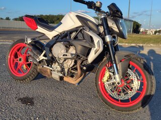 2014 MV Agusta Brutale 800, белый, 750000 рублей, вид 1