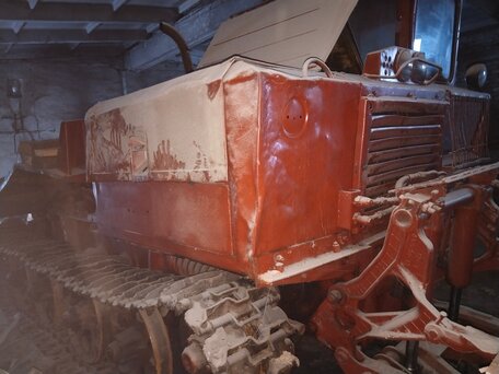 1998 ОТЗ ТДТ-55, красный, 550000 рублей, вид 5