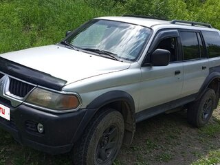 2002 Mitsubishi Montero Sport I, серебристый, 650000 рублей, вид 1