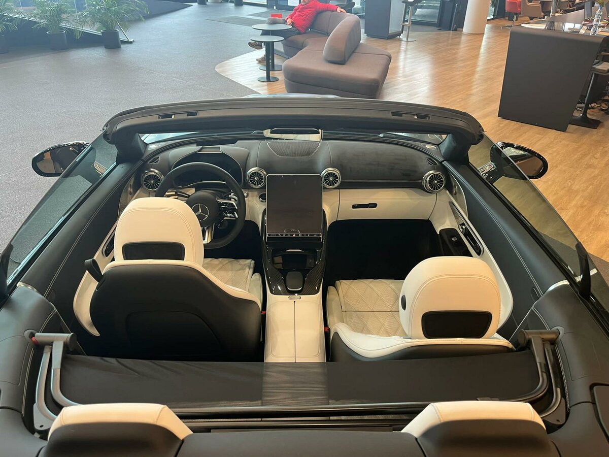 Mercedes-AMG SL 2022: новая эра легендарного кабриолета