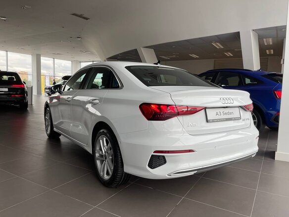2021 Audi A3 35 TFSI IV (8Y), белый - вид 2