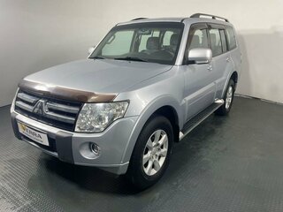 2010 Mitsubishi Pajero IV, серебристый, 1500000 рублей, вид 1