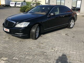 2009 Mercedes-Benz S-Класс 350 V (W221) Рестайлинг, чёрный, 1800000 рублей, вид 1