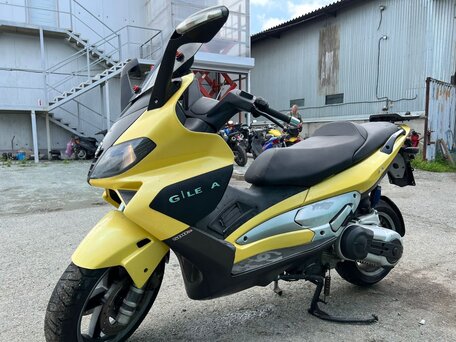 Обзор мотоцикла Gilera Nexus 500 2003 - особенности и характеристики