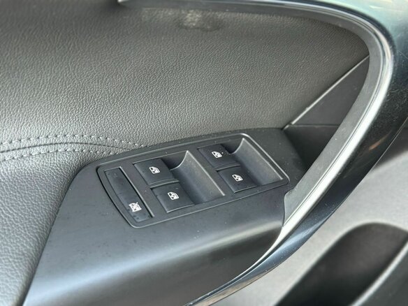 2013 Opel Insignia I, коричневый, 745000 рублей - вид 20