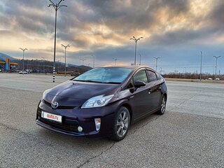 2014 Toyota Prius III Рестайлинг (XW30), красный, 1280000 рублей, вид 1