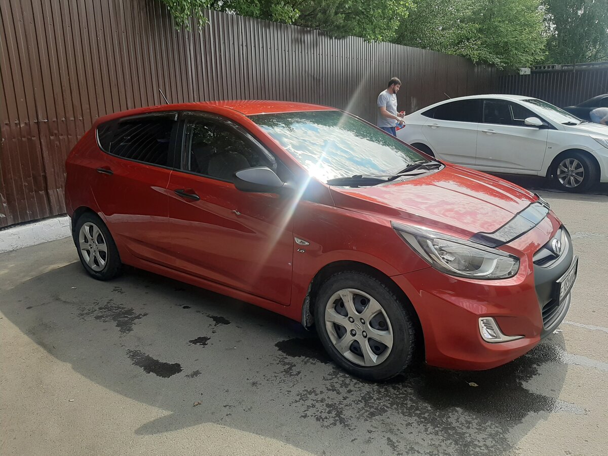 Купить б/у Hyundai Solaris I 1.6 MT (123 л.с.) бензин механика в ...