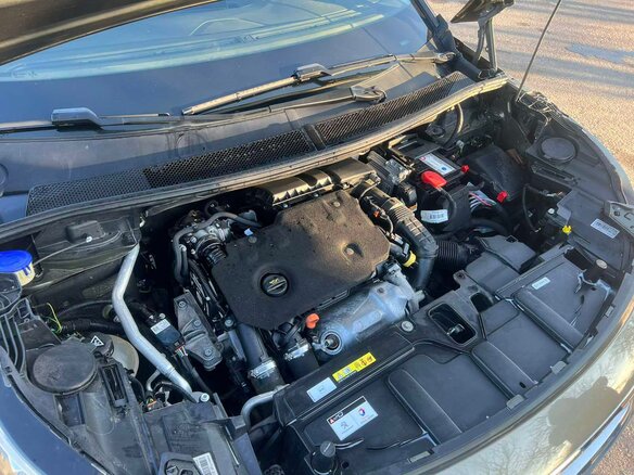 2018 Peugeot 5008 II, зелёный, 1599000 рублей - вид 15