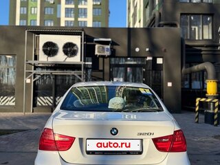 2011 BMW 3 серии 320i V (E90/E91/E92/E93) Рестайлинг, белый, 1300000 рублей, вид 4