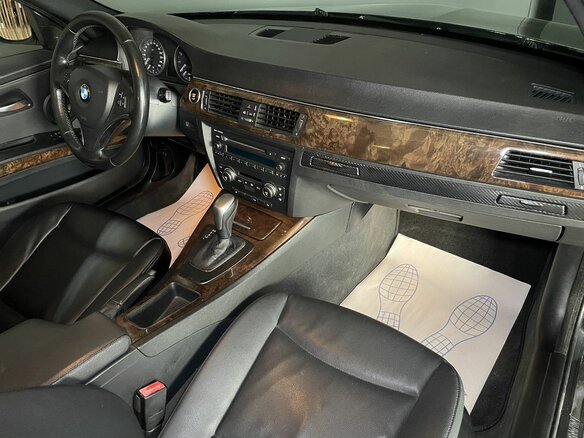 2009 BMW 3 серии 328i xDrive V (E90/E91/E92/E93) Рестайлинг, чёрный, 950000 рублей - вид 9