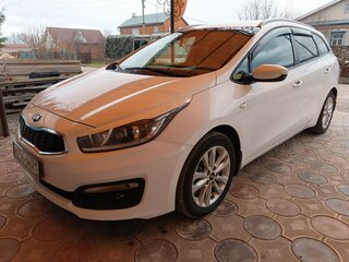 2018 Kia Ceed II Рестайлинг, белый, 1000000 рублей, вид 1
