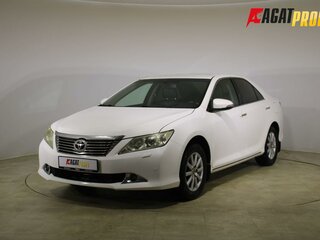 2013 Toyota Camry Japan Market VII (XV50), белый, 1340000 рублей, вид 1