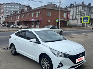 2020 Hyundai Solaris II Рестайлинг, белый, 1070000 рублей, вид 1