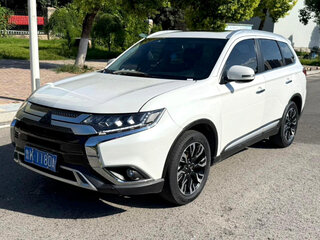 2021 Mitsubishi Outlander III Рестайлинг 3, белый, 1855999 рублей, вид 1