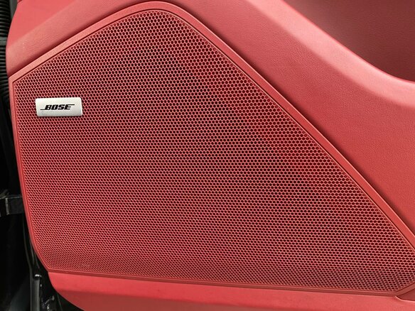 2020 Porsche Cayenne III, чёрный - вид 33