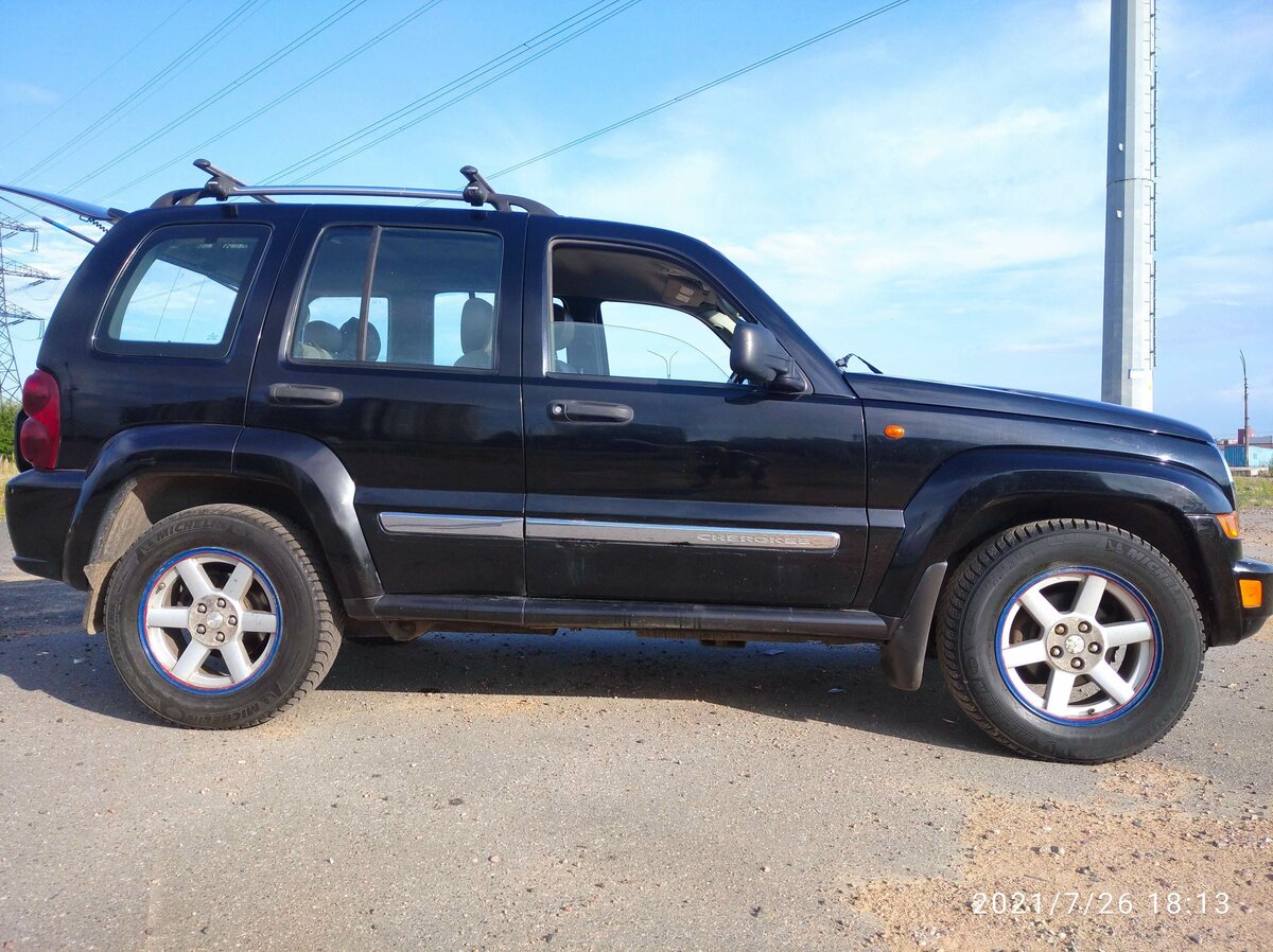 Купить б/у Jeep Cherokee III (KJ) Рестайлинг 3.7 AT (210 л