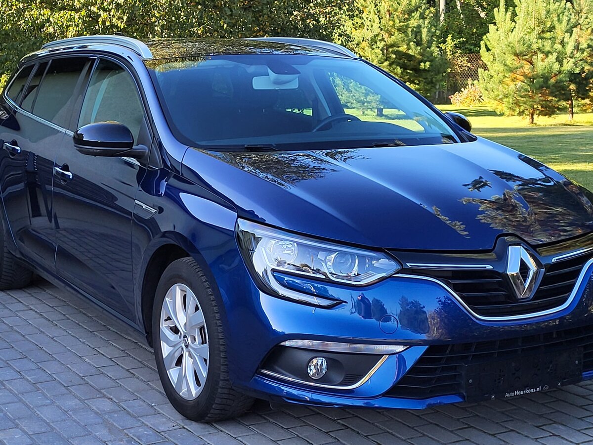 Купить б/у Renault Megane IV 1.3 MT (115 л.с.) бензин механика в Пскове ...