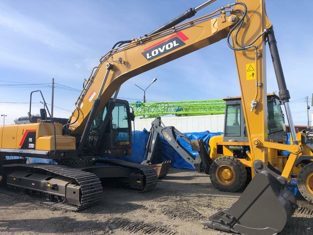 Гусеничный экскаватор LOVOL FR220D