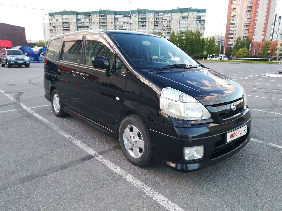 Ниссан Серена 2003