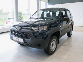 2025 Lada (ВАЗ) Niva I Рестайлинг (Travel), зелёный, 1443000 рублей, вид 1
