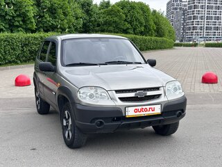 2011 Chevrolet Niva I Рестайлинг, серый, 570000 рублей, вид 1