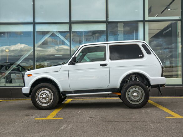 2016 Lada (ВАЗ) 2121 (4x4) Urban I Рестайлинг, белый - вид 5