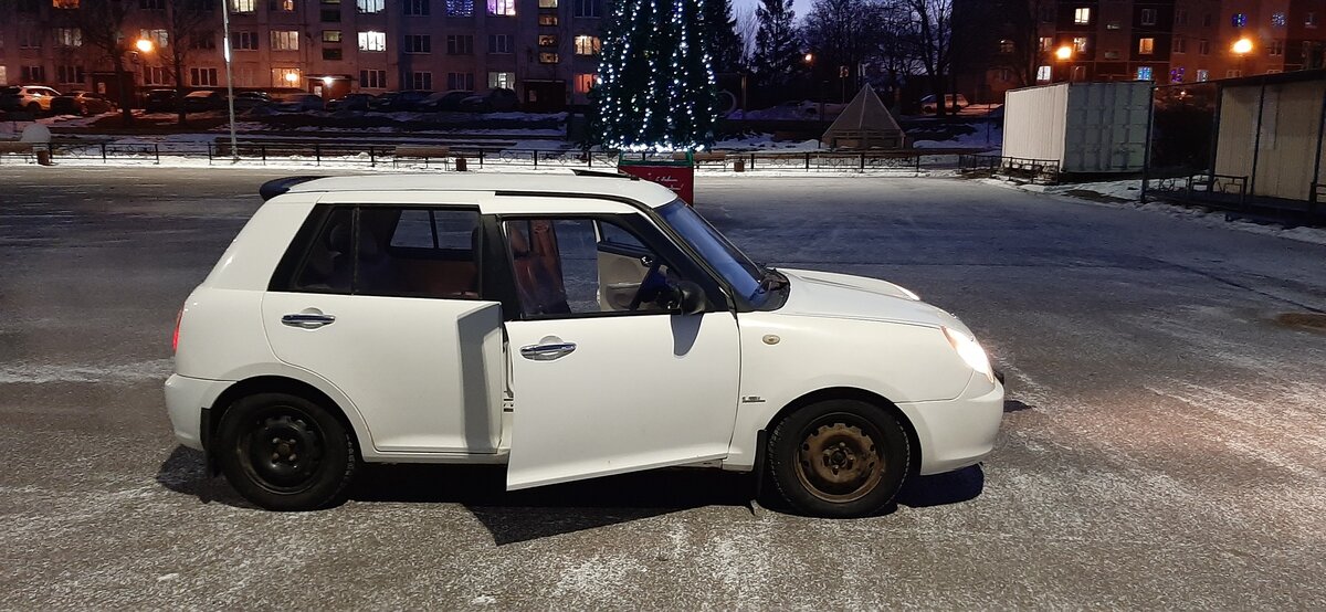Лифан смайли белый