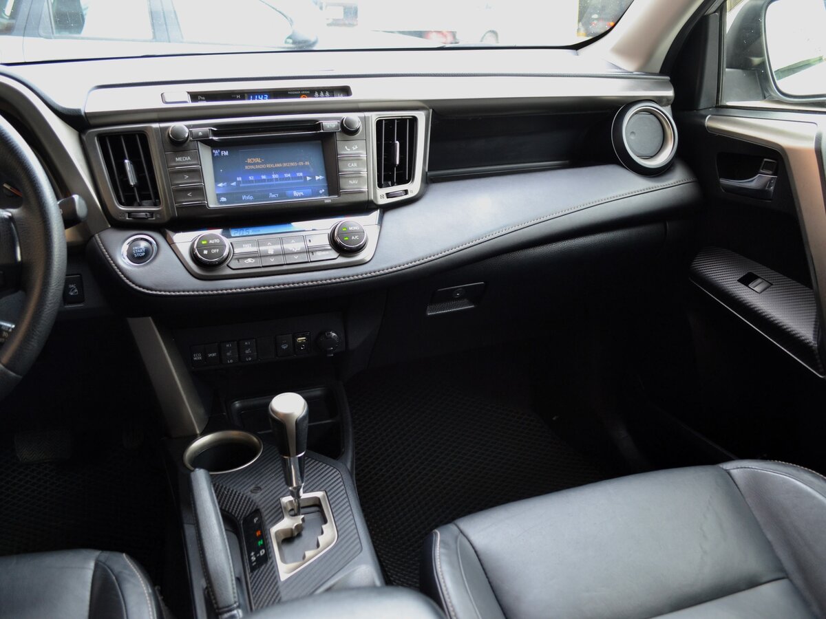 TOYOTA RAV_4 - фото 10