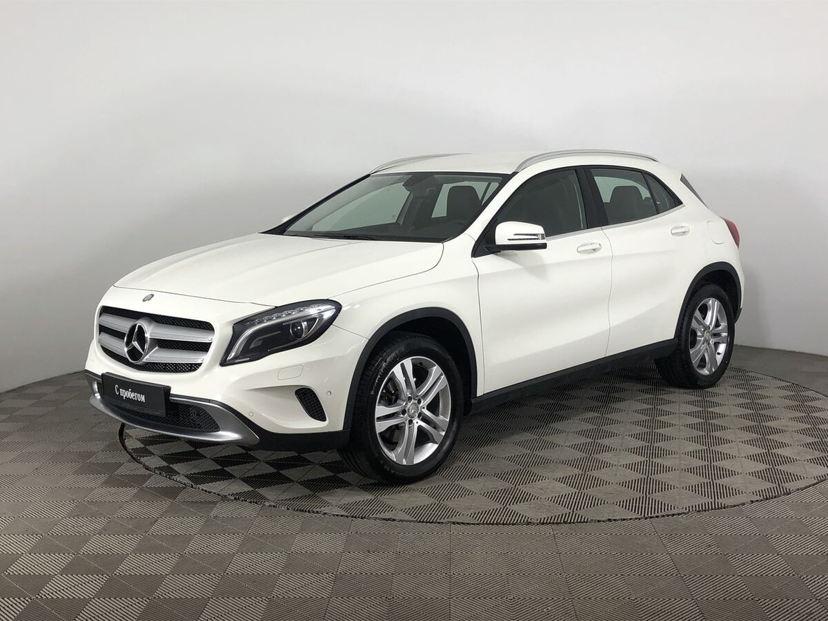 Мерседес GLA 250 белый