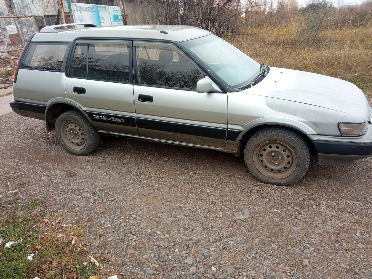 Тойота Спринтер Кариб 1989