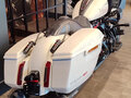 2024 Harley-Davidson CVO Road Glide ST, белый - вид 6