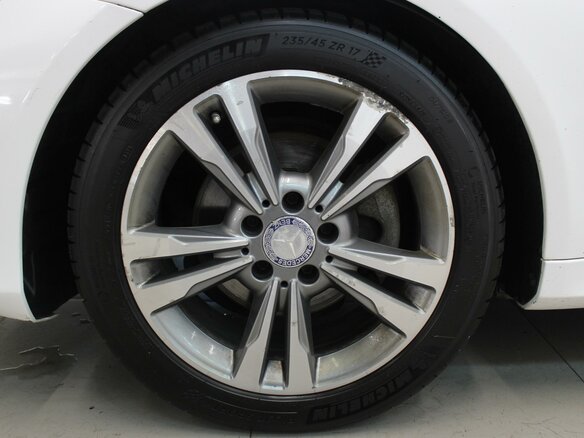 2013 Mercedes-Benz E-Класс 200 IV (W212, S212, C207) Рестайлинг, белый - вид 15