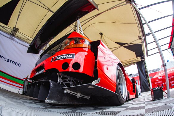 Купить б/у Mitsubishi Lancer Evolution IX 2.0 MT (280 л.с.) 4WD бензин ...