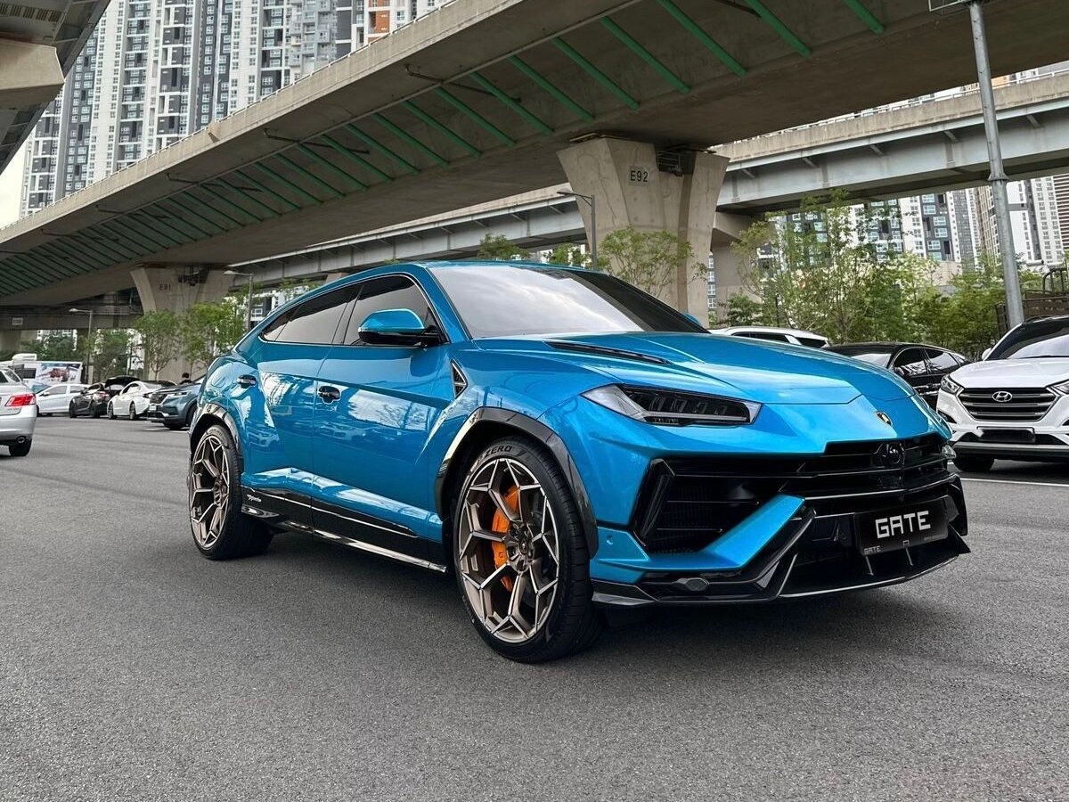 Купить б/у Lamborghini Urus I Рестайлинг Performante 4.0 AT (666 л.с ...