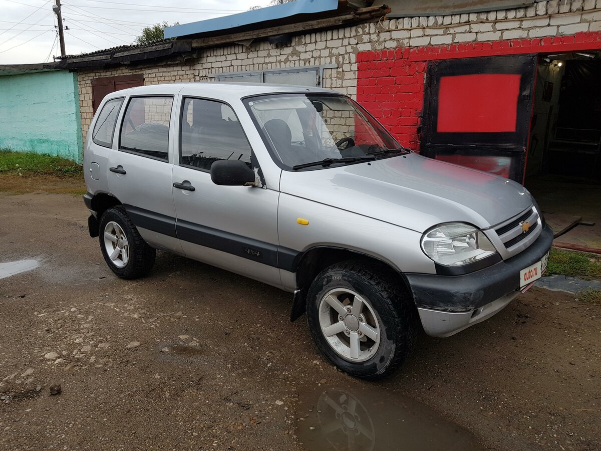 Chevrolet Niva 2003 салон