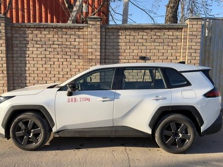 2026 Toyota RAV4 VI (XA60), белый, 4100000 рублей, вид 3