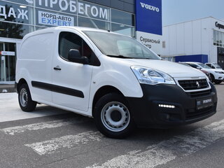 2021 Peugeot Partner Crossway II Рестайлинг 2, белый, 1800000 рублей, вид 1