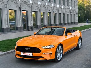 2017 Ford Mustang VI, жёлтый, 2899999 рублей, вид 2
