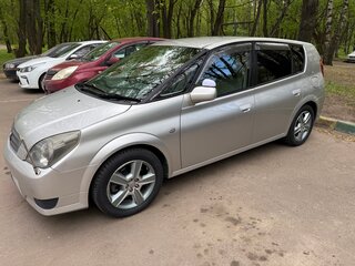 2000 Toyota Opa I, серебристый, 580000 рублей, вид 1