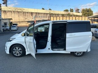 2016 Honda Freed I Рестайлинг 2, белый, 971000 рублей, вид 3