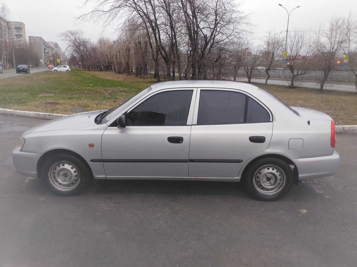 Машина акцент 2009
